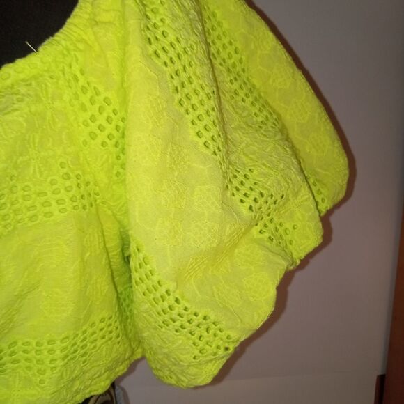 Neon Crop Top (0084) - Picture 4 of 5